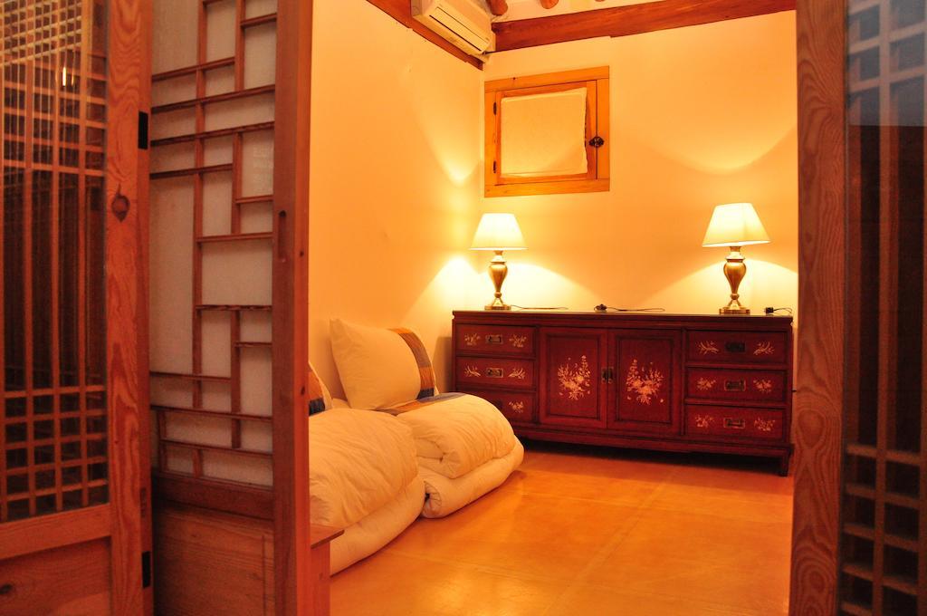 Hueahn Hanok Guesthouse ソウル特別市 部屋 写真